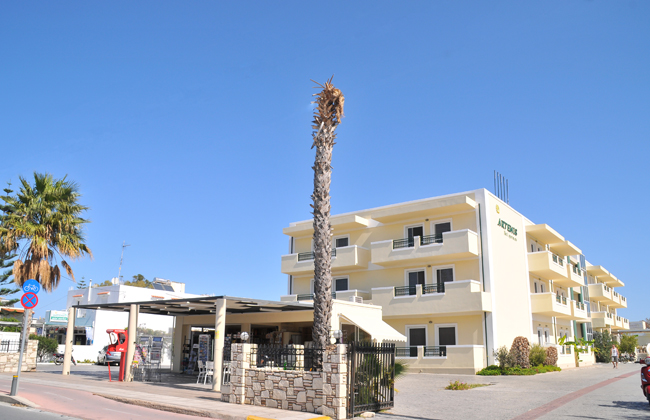 artemis-hotel-01.jpg